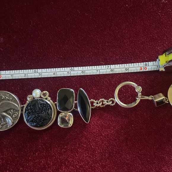 Mars and valentine bracelet and earrings set. - Picture 9 of 9